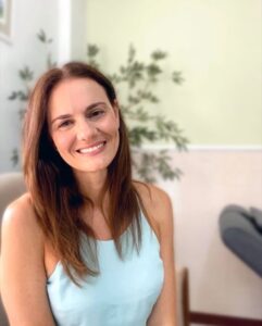 Isabella Franzoni Psicanalista em Balneário Camboriú Itajaí Transtornos de ansiedade depressão compulsão alimentar relacionamentos